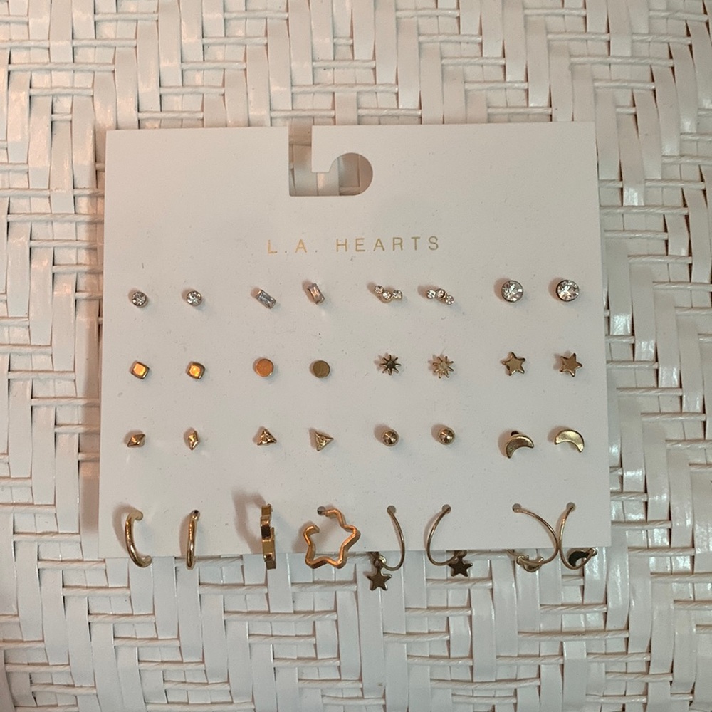 L. A Hearts earring pack